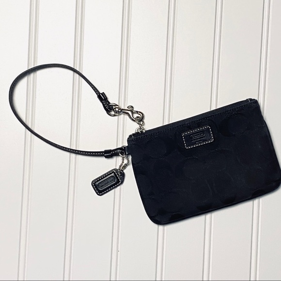 COACH | Black Monogram Wristlet-New - Picture 3 of 7